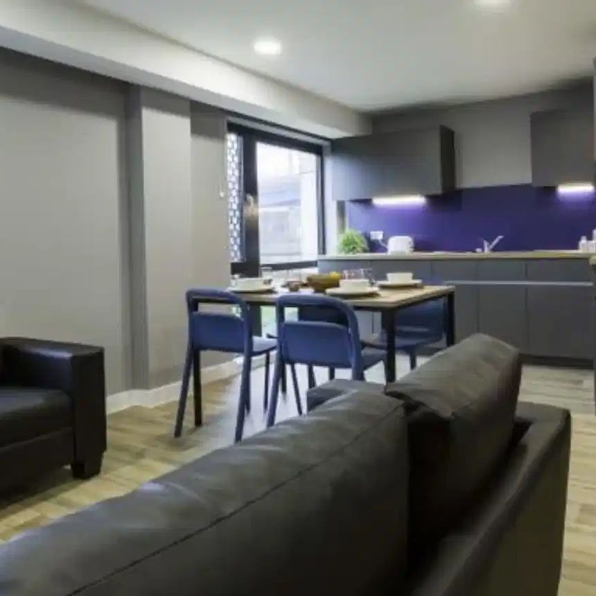 6 Bed Standard Ensuite - Photo 1