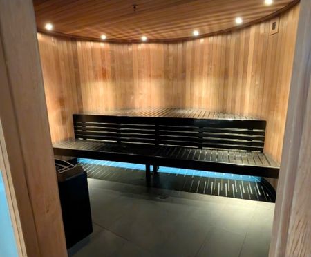 North Melbourne - Photo 5