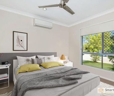 Modern Family Living in Burdell - Photo 3