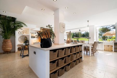 Luxury Townhouse for rent in San Pedro de Alcántara, Spain - Photo 3