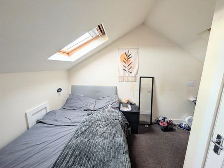 3 Bed End Terrace, Belton Street, NG7 - Photo 4