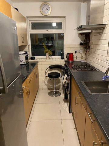 Room in a Shared House, Wilbraham Road, M14 - Photo 4