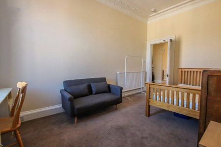 3 bedroom apartment to rent - Photo 5