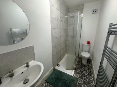 5 bedroom terraced house to rent - Photo 5