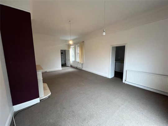 2 bedroom end of terrace house to rent - Photo 1