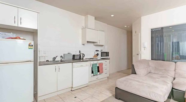 Spacious UNFURNISHED Apartment on Wakefield - Photo 1