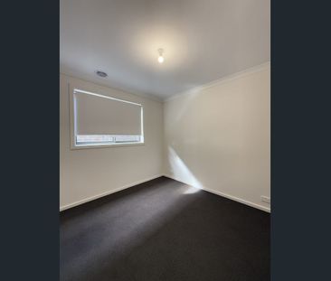 Near New, Stylish & Ready to Call Home! - Photo 3