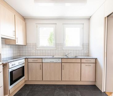 Grosszügige 3.5-Zimmer-Wohnung in Langwiesen! - Photo 1