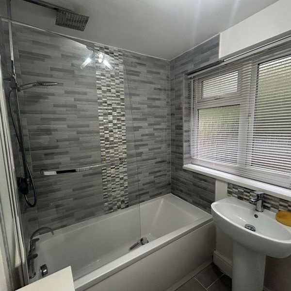 3 bedroom terraced house to rent - Photo 1