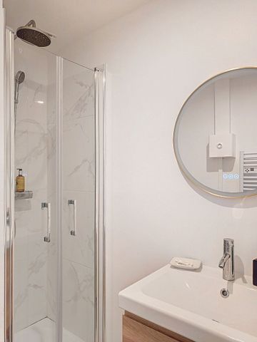 Appartement à louer - CENTRE VILLE RUE PONSARDIN - Photo 5