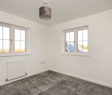 3 bedroom detached to rent Seladine Gardens, Coxheath - Photo 5