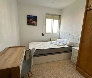 Calle Finisterre, Madrid, Community of Madrid 28029 - Photo 4