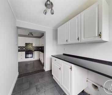 3 bedroom detached house to rent - Photo 6