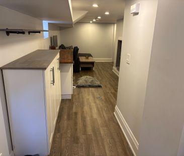 For Lease - 39 Amherst Avenue Unit# Lower, Toronto, Ontario - Photo 3