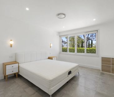 Stunning family oasis in prime location - Photo 3