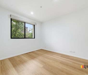 Great Apartment in a Prime Location - Photo 2