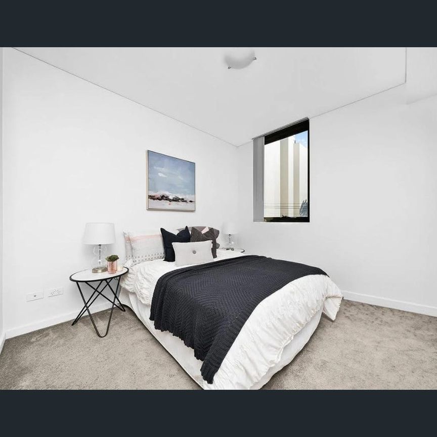 APARTMENT face away from parramatta rd - Photo 1