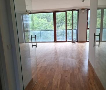 Appartement te huur - Photo 1