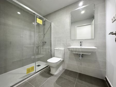 Brand new 3 bedroom apartment for long term rental in Estepona - Foto 4