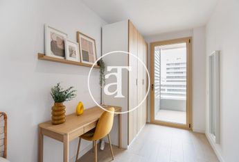 4 bedroom apartment for rent with 2 bathrooms near the beach