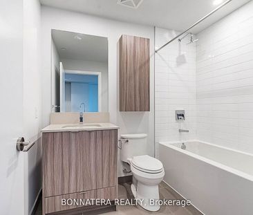 For Lease - 4130 Parkside Village Drive Unit# 3702, Mississauga, On... - Photo 4