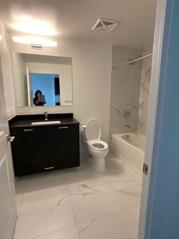 For Lease - 120 Eagle Rock Way Unit# 411, Vaughan, Ontario - Photo 4