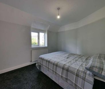 The Whiteway, Cirencester, GL7 - Photo 2