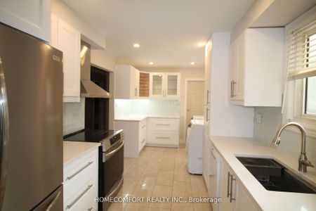 Semi-Detached Home For Lease | W8133788 - Photo 2