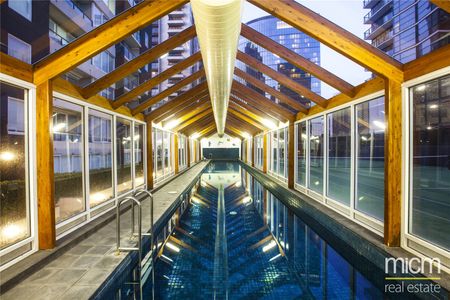 139/79 Whiteman Street - Photo 5