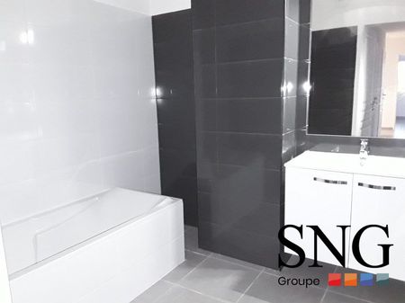 T4 AVEC TERRASSE + PARKING - Photo 5