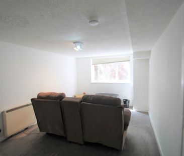 Seagate, Dundee - Photo 1