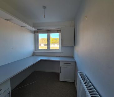 3 bedroom terraced house to rent - Photo 6