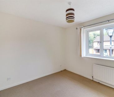 2 bedroom end of terrace house to rent - Photo 5