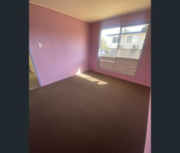 6 Menzies Court, Moranbah, Qld 4744 - Photo 4