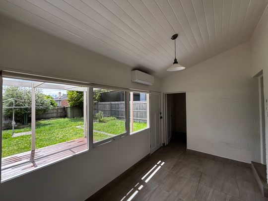 3 Burns Avenue, MURRUMBEENA - Photo 1