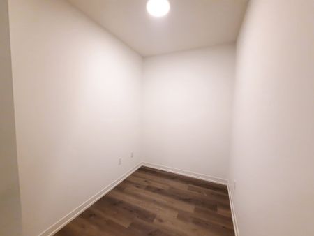 For Lease - 8 Interchange Way Unit# 1701, Vaughan, Ontario - Photo 2