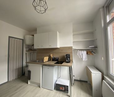 STUDIO MEUBLÉ QUARTIER SAINT PIERRE TOUTES CHARGES COMPRISES - Photo 2