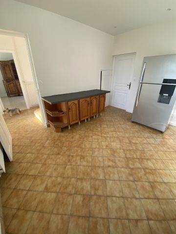 Location Maison 4 pièces 87m² MONTELIMAR 26200 - Photo 3