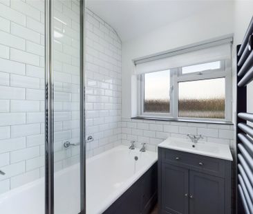Clare Road, Stanwell, Middlesex,TW19 - Photo 6