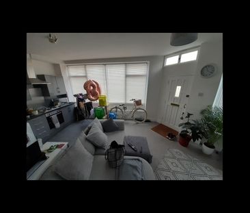 1 Bed Flat, Hayward Road, BS5 - Photo 3