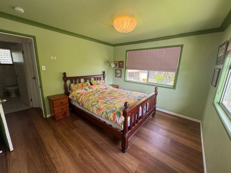 Large Family Home Nestled In Quiet Cul-de-sac - Photo 3