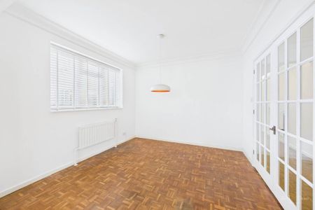 3 bedroom flat to rent - Photo 3