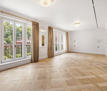 4 bedroom flat to rent - Photo 2