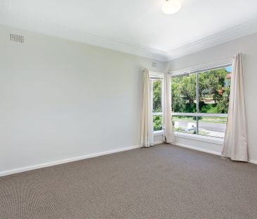 Unit 1/140 Griffiths Street, - Photo 1