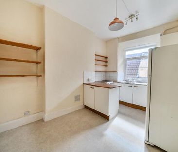 2 bedroom maisonette to rent - Photo 4