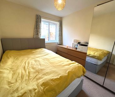 2 Bed Terraced House, Mayfair Gardens, SO15 - Photo 5