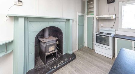 4 Bedroom family home in Aramoho - Photo 5