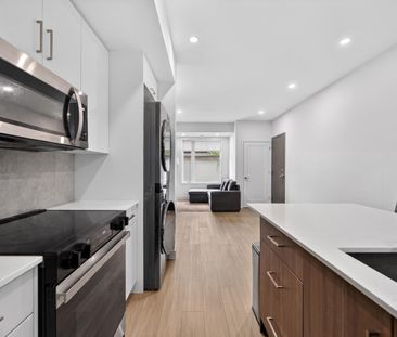 For Lease - 250 Ferland Street Unit# 5, Vanier and Kingsview Park, ... - Photo 1