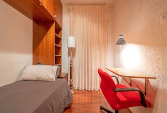 Carrer de Padilla, Barcelona, Catalonia 08025