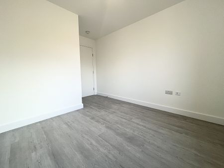 Bingley Road, Bradford - Photo 3